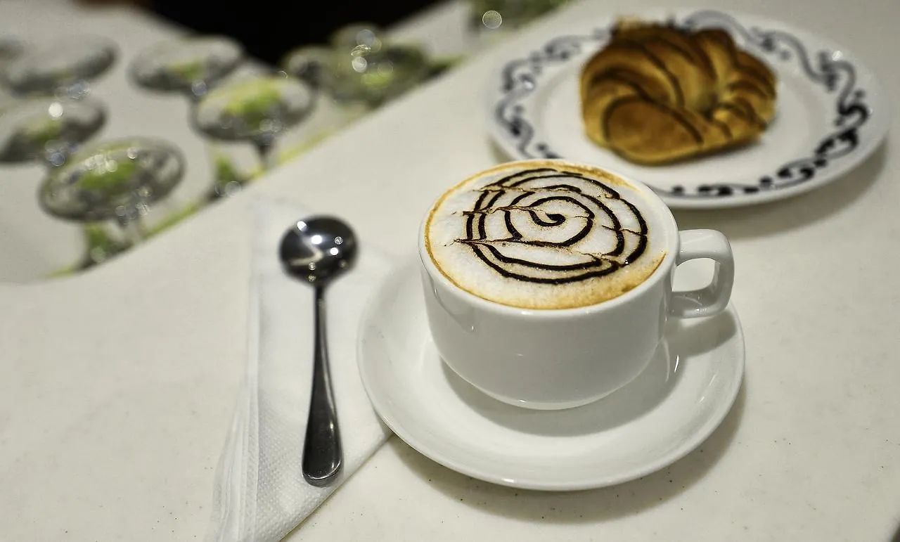 Crown Town Hotel Jeddah 4*,