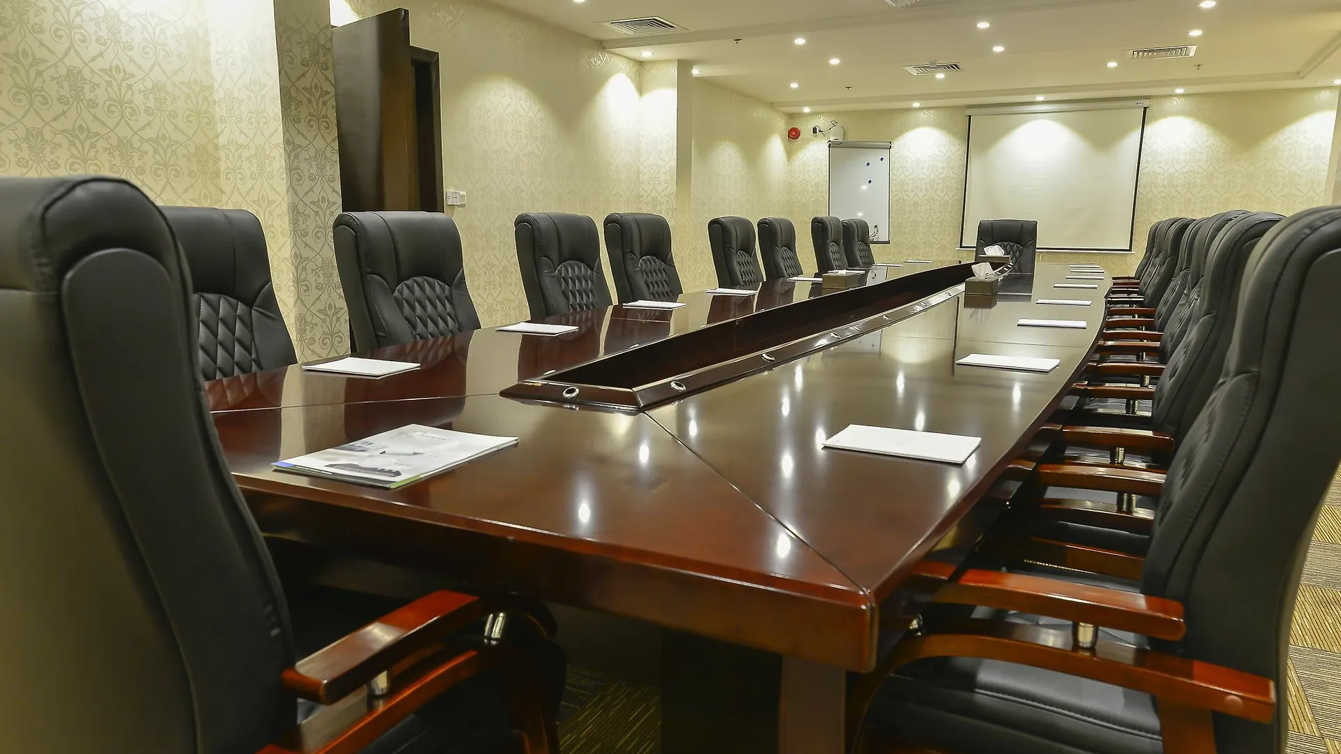 Crown Town Hotel Jeddah