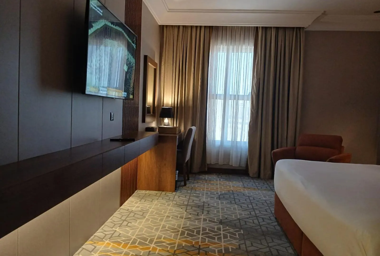 ג'דה Crown Town Hotel 4*,